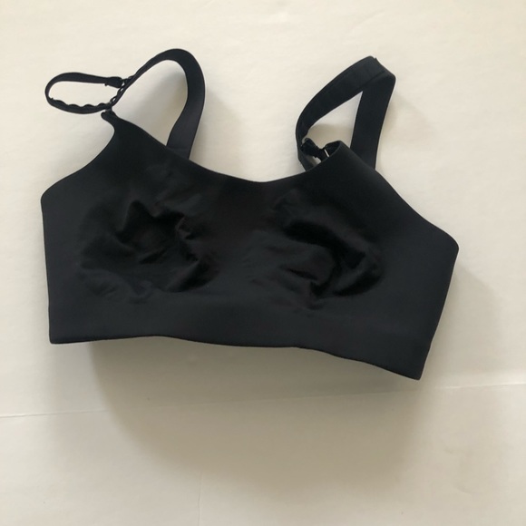 32DD Lululemon Athletica Intimates & Sleepwear Lululemon Booby Bracer Bra - Picture 4 of 16